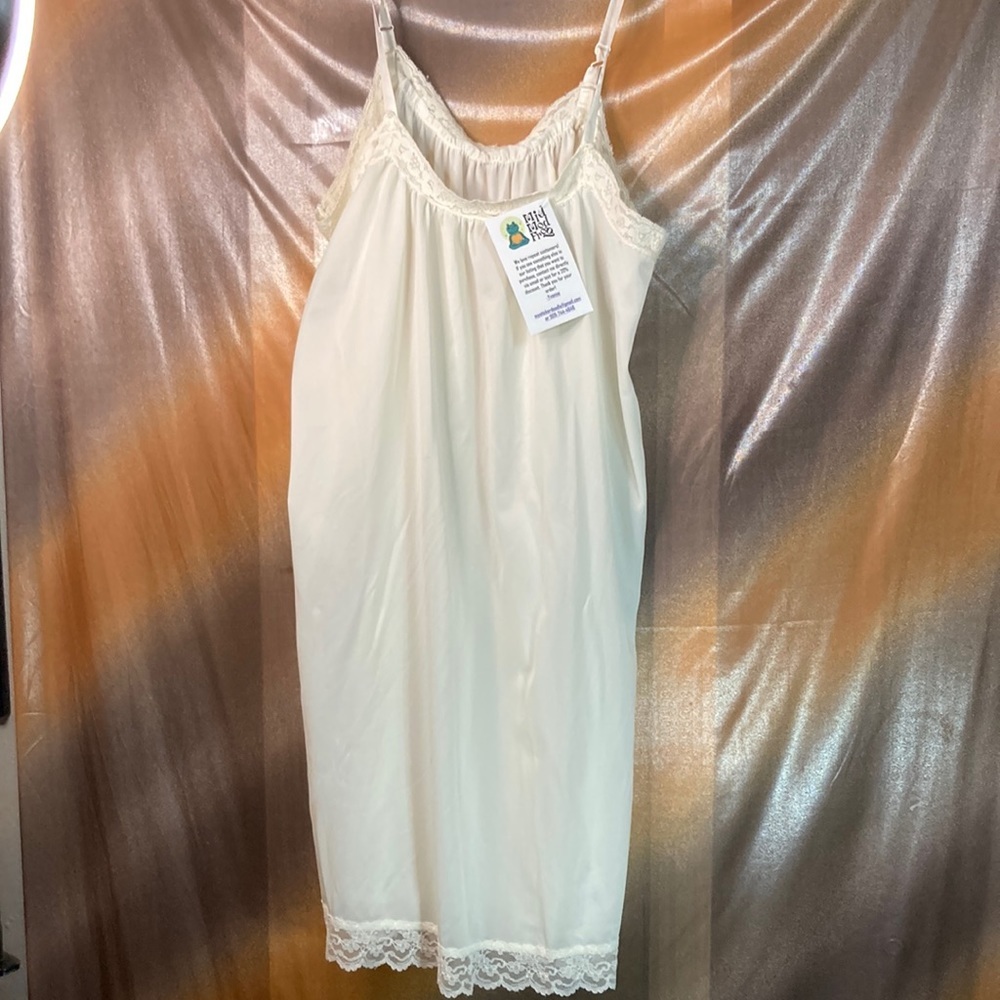 Vintage 50’s Fancee Free cream slip size S 28” chest ACE box S